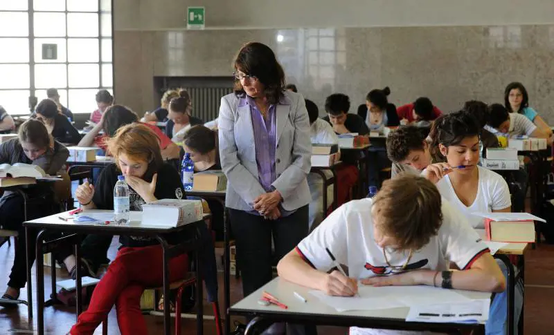 La scuola rimandata