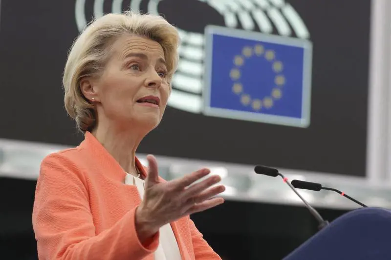 Von der Leyen attacca la Cina: "Pratiche sleali". E arruola Draghi: ecco il nuovo incarico