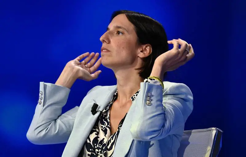 Schlein in caduta libera: nuovo record negativo. E il M5s perde un punto in 14 giorni