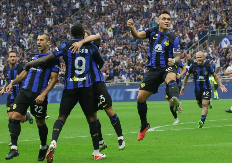Pioli volto mesto, Roma forza 7: i top e i flop del weekend di Serie A