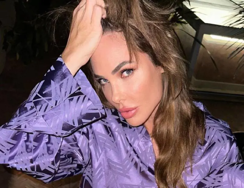 Ilary Blasi, fuga a Francoforte prima del ritorno in aula contro Totti