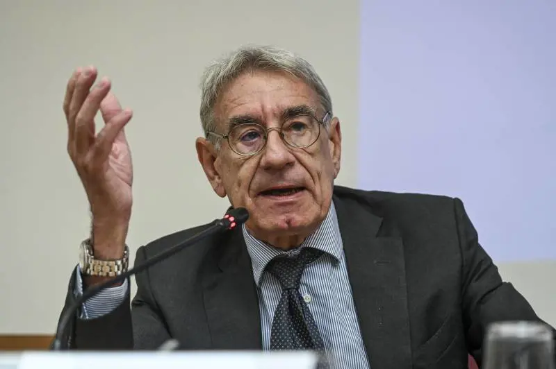Se la Via della Seta torna nelle facoltà. Il "cinese" Diliberto e la truppa di prof