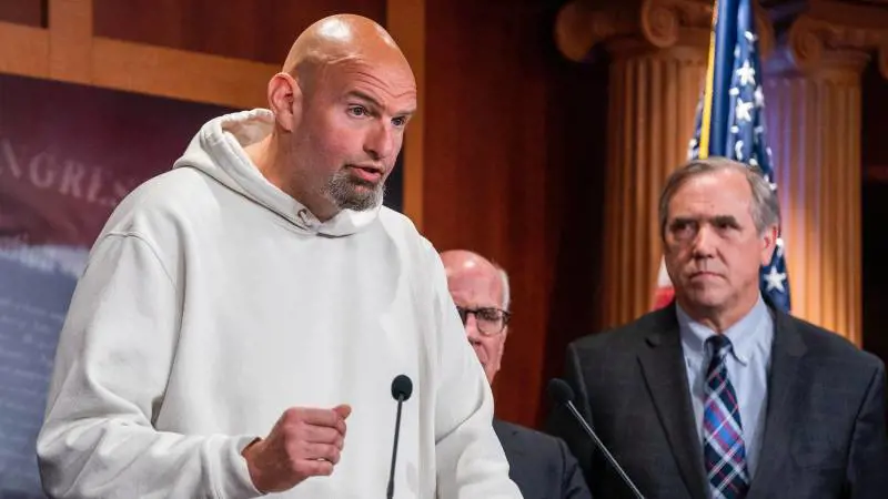Via giacca e cravatta, rivoluzione al Senato americano