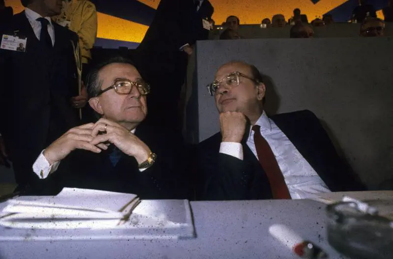 Quelle profezie di Andreotti e Craxi. "Arriveranno a milioni, sarà inarrestabile"
