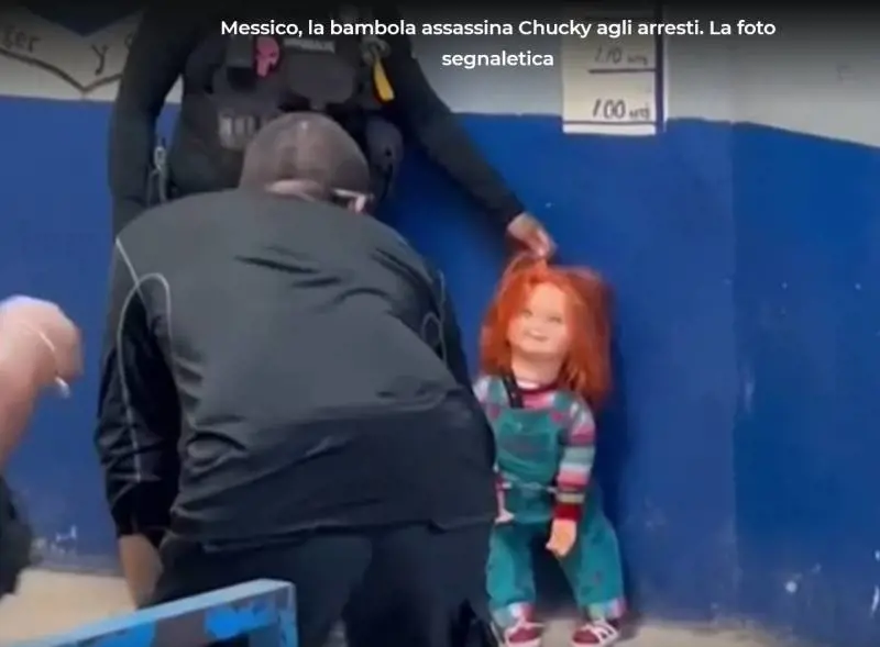 "In manette la bambola assassina Chucky": cosa c'è dietro il bizzarro arresto
