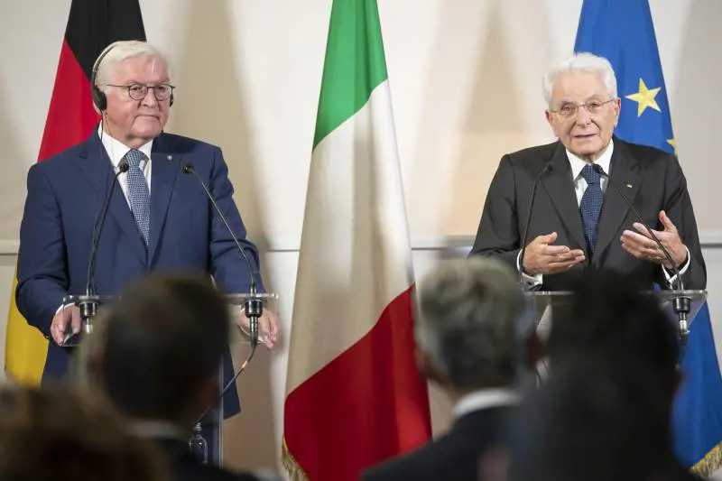 Tanti aiuti a parole, poi ci lasciano soli. Cari euro-leader, evitateci l'ipocrisia
