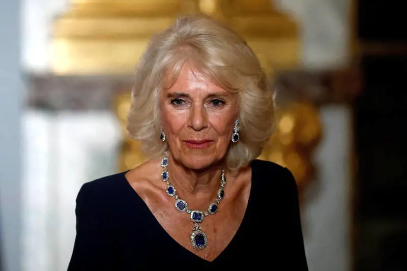Da sciatta a incantevole. La trasformazione della regina Camilla