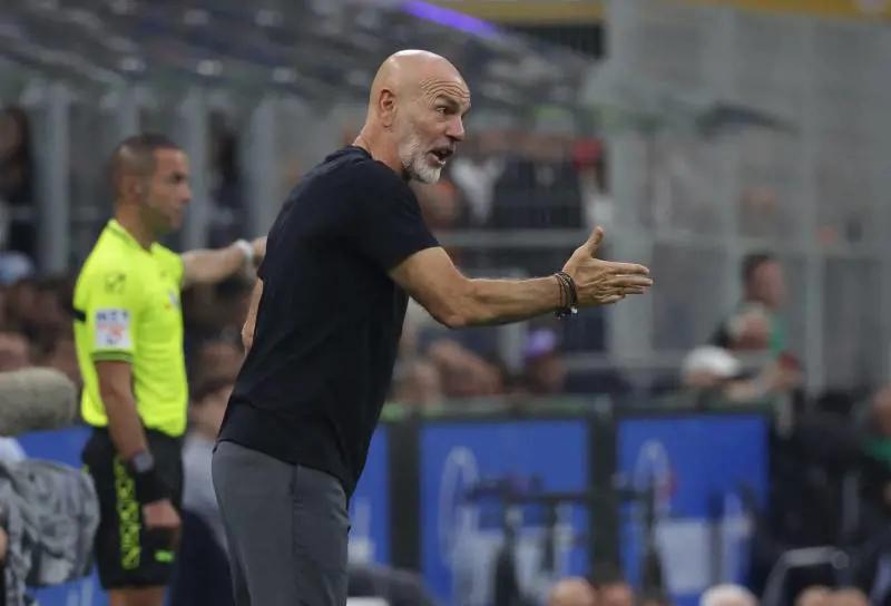 Il Milan vede Napoli e si specchia nei guai. Nervi tesi e infortuni. Campanelli d'allarme e Pioli "aspetta" Ibra
