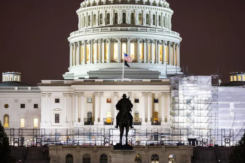 L'America evita lo shutdown ma non stanzia (per ora) gli aiuti all'Ucraina
