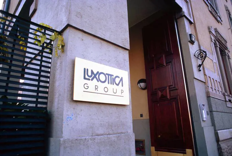 Del Vecchio, l'ombra di Parigi su EssiLux
