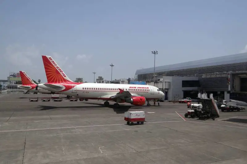 Air India, ancora problemi: aereo prende fuoco dopo l’atterraggio