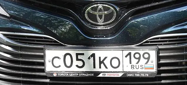 "Quei veicoli russi non entrano": scatta la guerra delle targhe in Europa