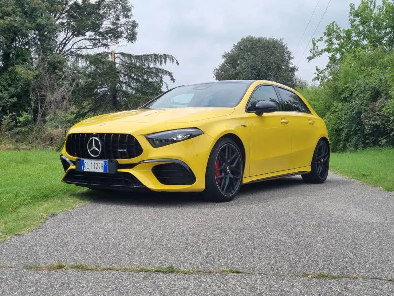 Mercedes Classe A45S AMG: 421 CV di divertimento, la prova su strada 