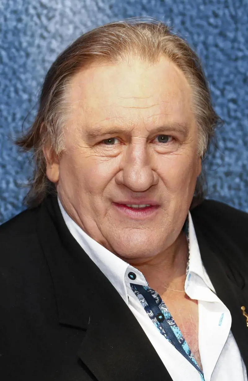 "Contro di me linciaggio mediatico". Ira delle femministe su Depardieu