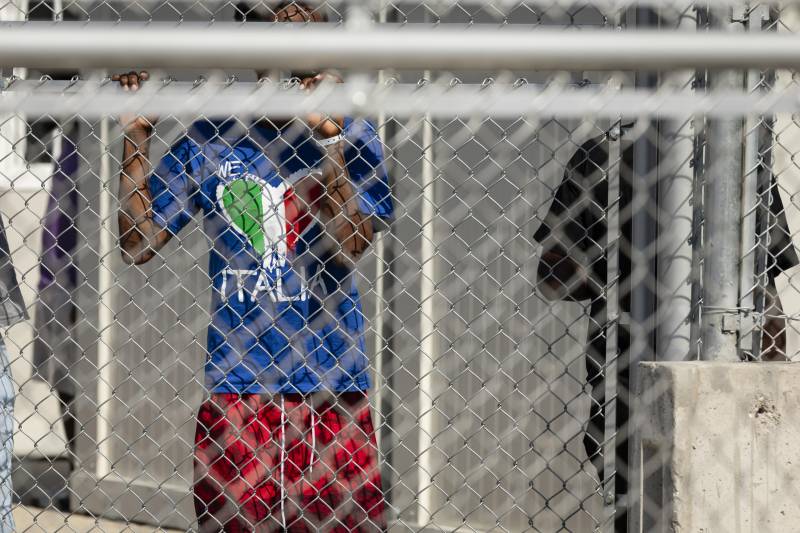 "Non informato dei suoi diritti". E i giudici annullano l'ordine di trattenimento del migrante nel Cpr