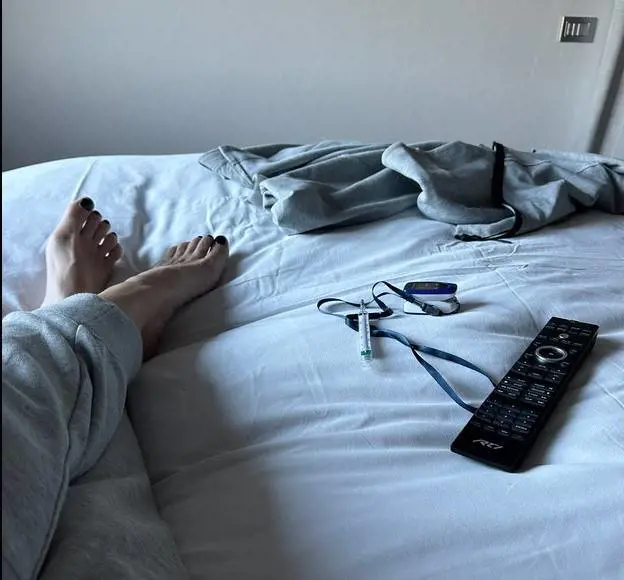 Antonella Clerici non sta bene, il post che allarma i fan: salta la puntata di "È sempre Mezzogiorno"
