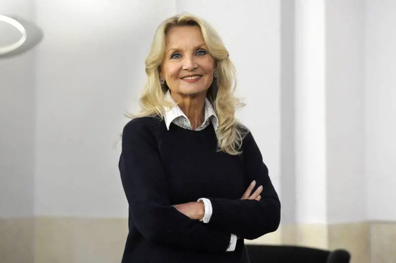 "Ero un'icona sexy. Ma per non annoiarmi adesso divento una vecchia contessa!