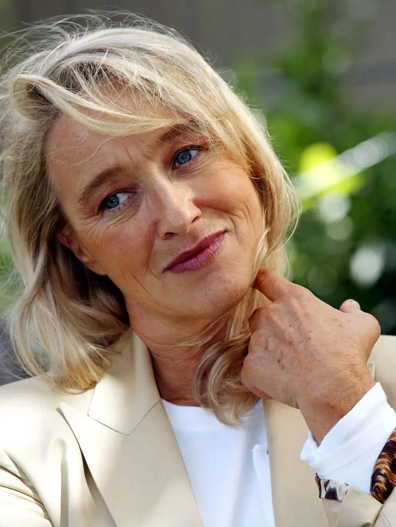 Eleonora Giorgia protagonista della fiction "Lo zio d'America" (2002)