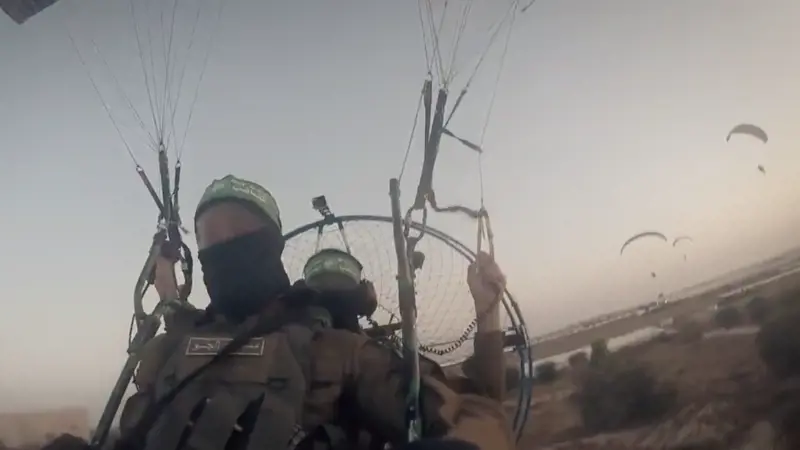 Deltaplani, mongolfiere e droni: l'origine dei reparti aerei di Hamas
