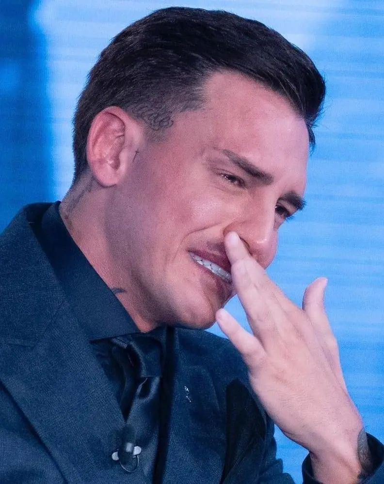 "Sto male… Ho perso 9 chili in due mesi". Alessandro Basciano crolla a Verissimo 