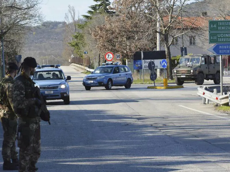 "Senza controlli possibile effetto domino". Piantedosi conferma la sospensione di Schengen 