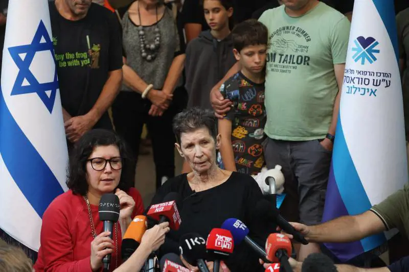 Gli incubi dell'ostaggio: "Il mio inferno nei tunnel. Picchiata con i bastoni"