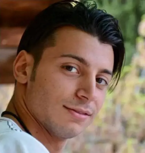 Uccide la madre con l'accetta, poi si toglie la vita. Choc nel Brindisino