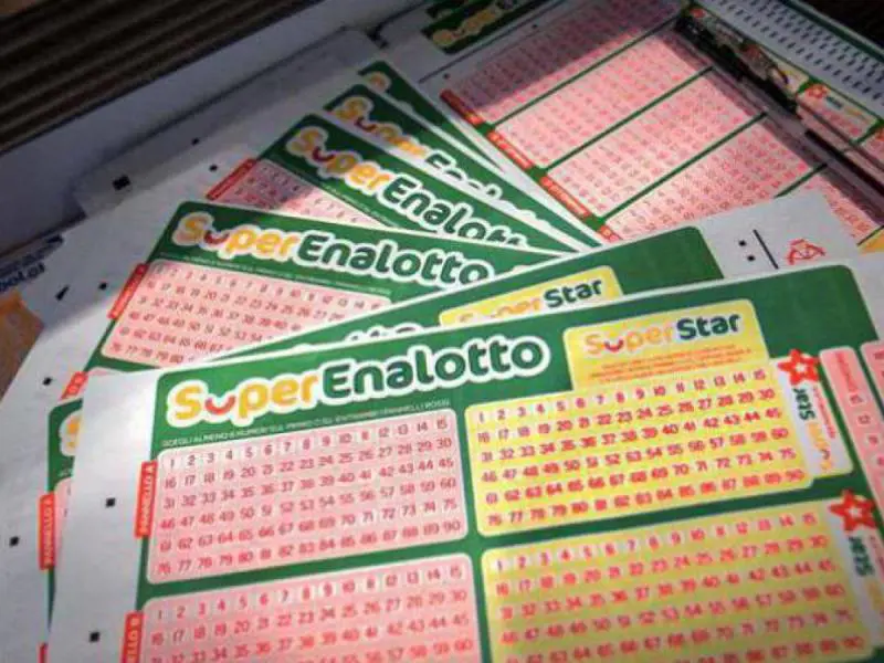 Senzatetto vince al SuperEnalotto. "Ora posso avere una casa popolare"
