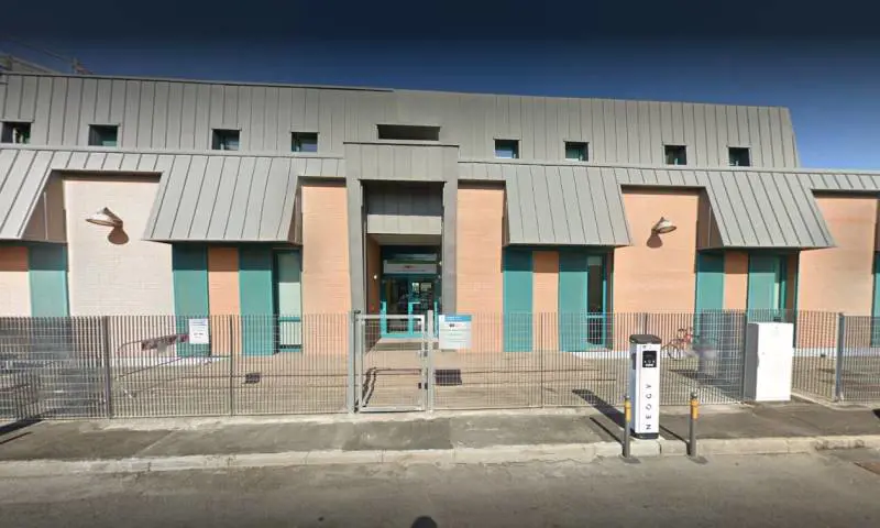 Malori improvvisi e ricoveri in ospedale, paura tra il personale del 118: l'ipotesi choc di avvelenamento