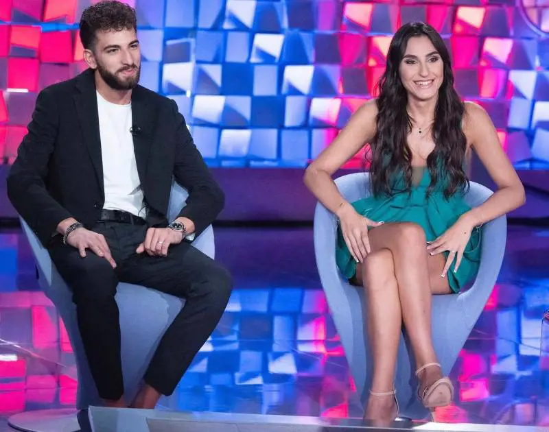 "Non si finisce mai di conoscere le persone...". Aria di crisi tra Gabriela e Giuseppe di Temptation Island