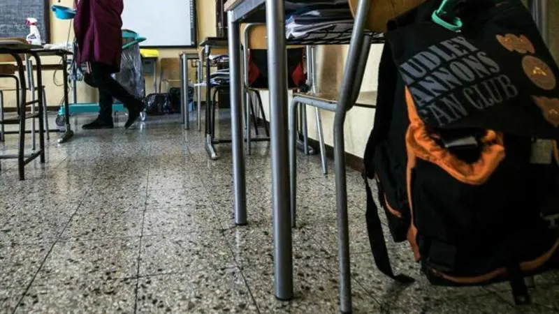 "Sei un nano malefico". A processo per maltrattamenti un'insegnante di Roma