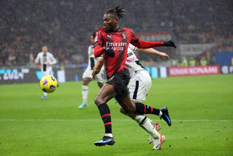 Il Milan sprofonda a San Siro: l'Udinese gela il Meazza. Fischi dello stadio