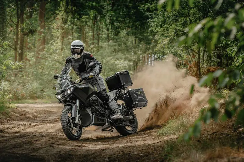 Zero Motorcycles presenta la sua gamma rinnovata a EICMA 2023