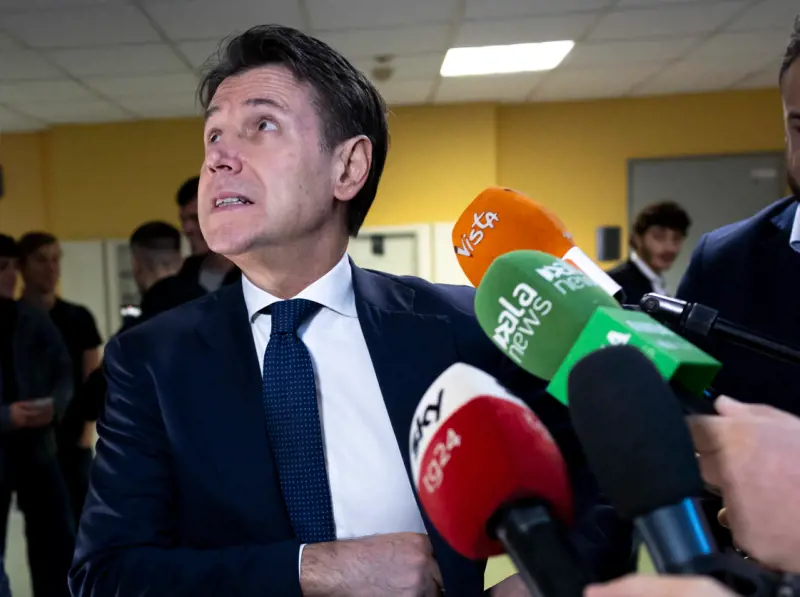 "In Europa votarono sì". Commissione Covid, l'incoerenza di Pd e 5s