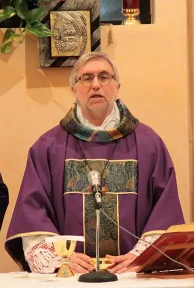 Monsignor Peri: "Non è l'uomo a poter decidere se interrompere qualsiasi vita. Bisogna tutelarla"