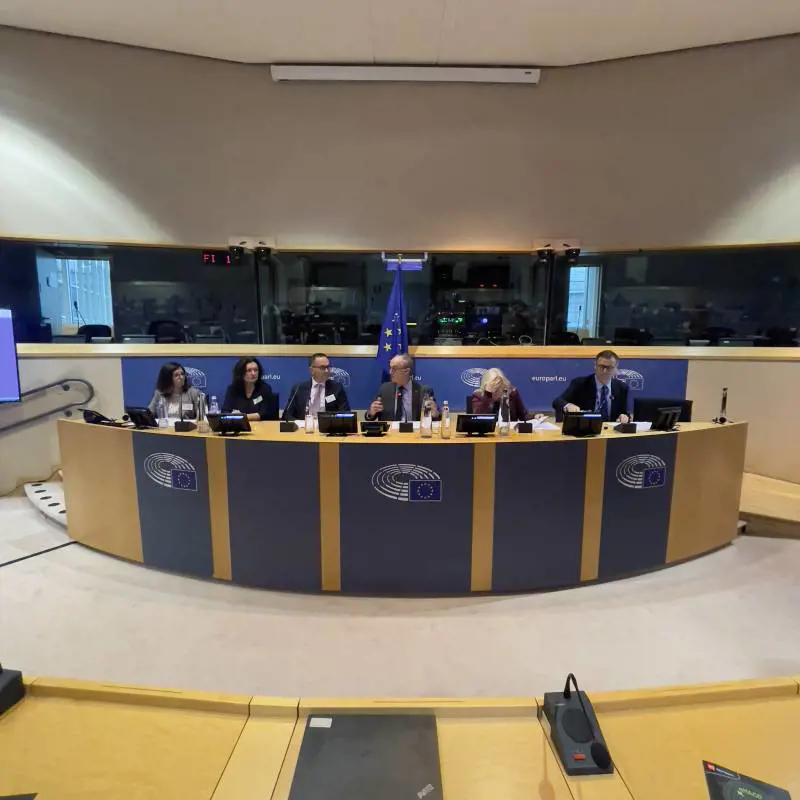 Sea ha presentato al'Europarlamento eMago, progetto di elettrificazione di Linate e Malpensa