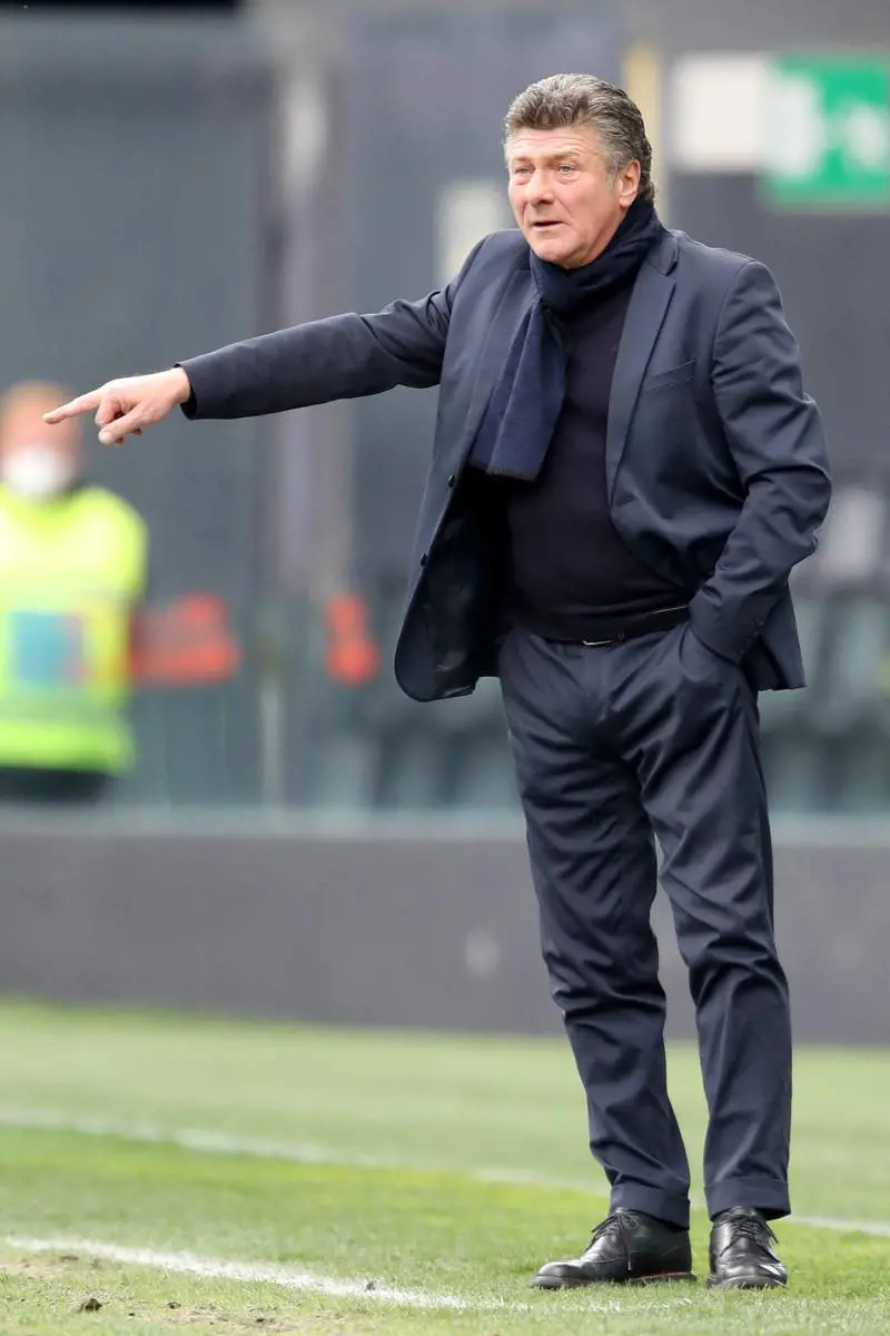 Ufficiale la scelta di De Laurentiis: al Napoli Mazzarri come traghettatore, Conte in estate