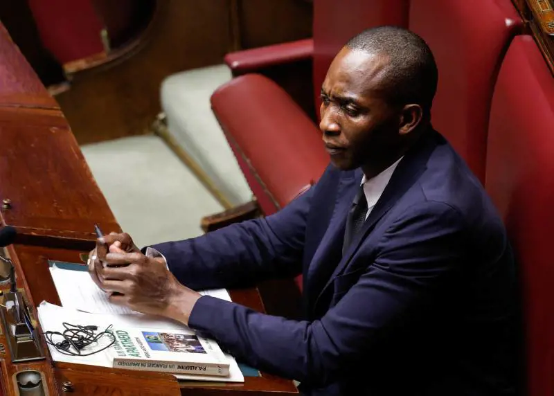 "Vedeva la situazione". Un nuovo testimone ex Karibu accusa Soumahoro