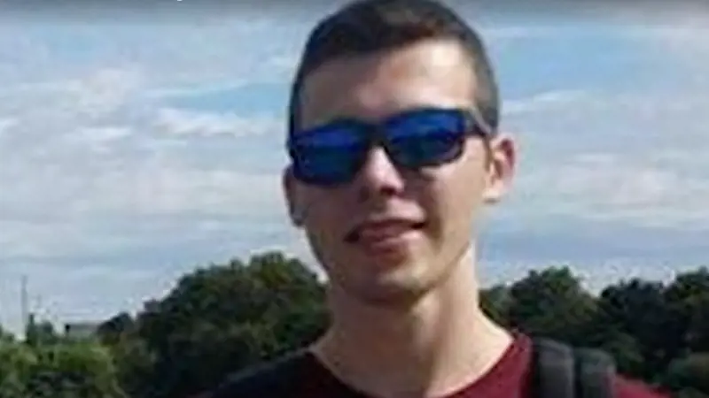 "È silenzioso e assente". I genitori non vanno a trovare Filippo Turetta