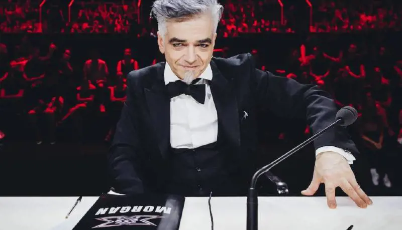 Il licenziamento, le bestemmie di Fedez, la causa: la vendetta di Morgan contro X Factor