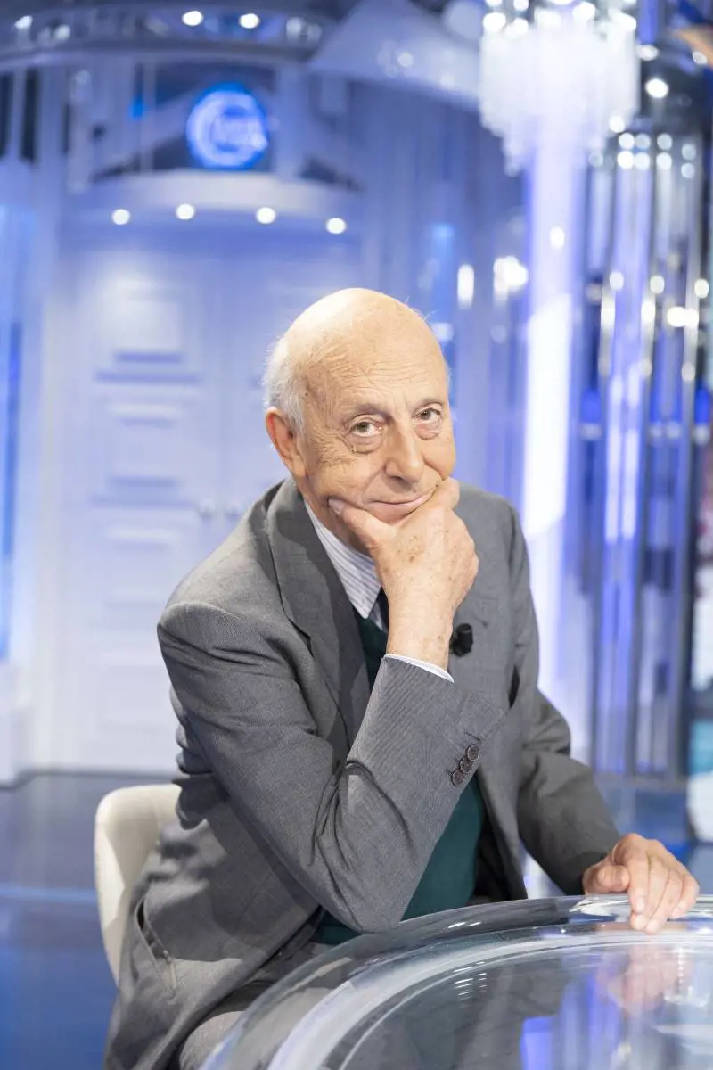 "Smettiamo di pensare la società gender fluid. Così potremo iniziare a educare i sentimenti"