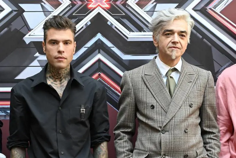 "Sei un leccapiedi". La furia di Fedez contro Morgan in diretta tv
