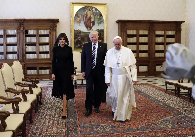 Papa Francesco incontra Donald Trump e sua moglie Melania in Vaticano (Maggio 2017)