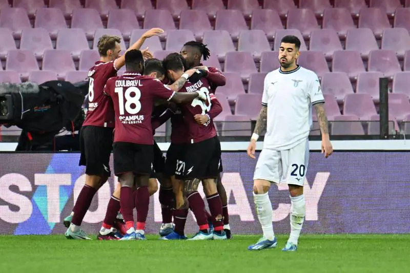 La Salernitana ribalta la Lazio in undici minuti e conquista la prima vittoria in campionato
