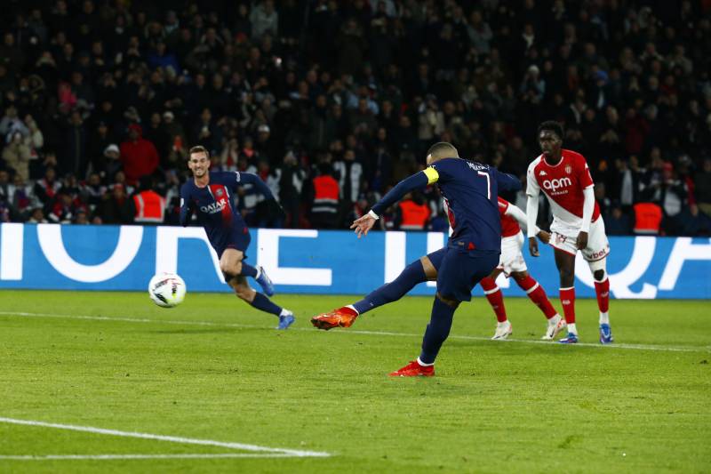 Mbappe rigore PSG Monaco @PSG_English