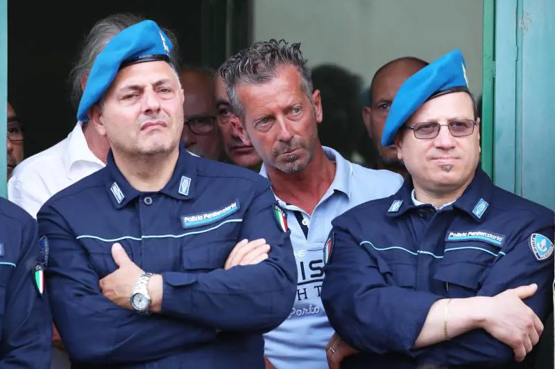 54 provette, accuse e misteri: Bossetti denuncia i Ris di Parma