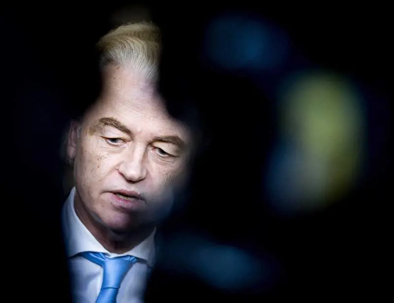 Wilders salta l'evento della Lega: la sinistra parla di flop, ma la verità è un'altra