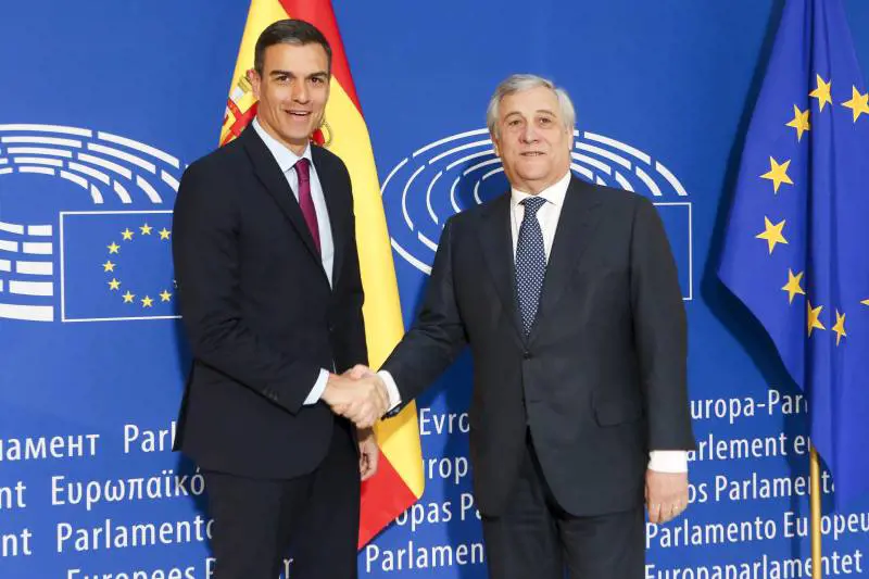 Sánchez: siete un governo di estrema destra. L'ira di Tajani