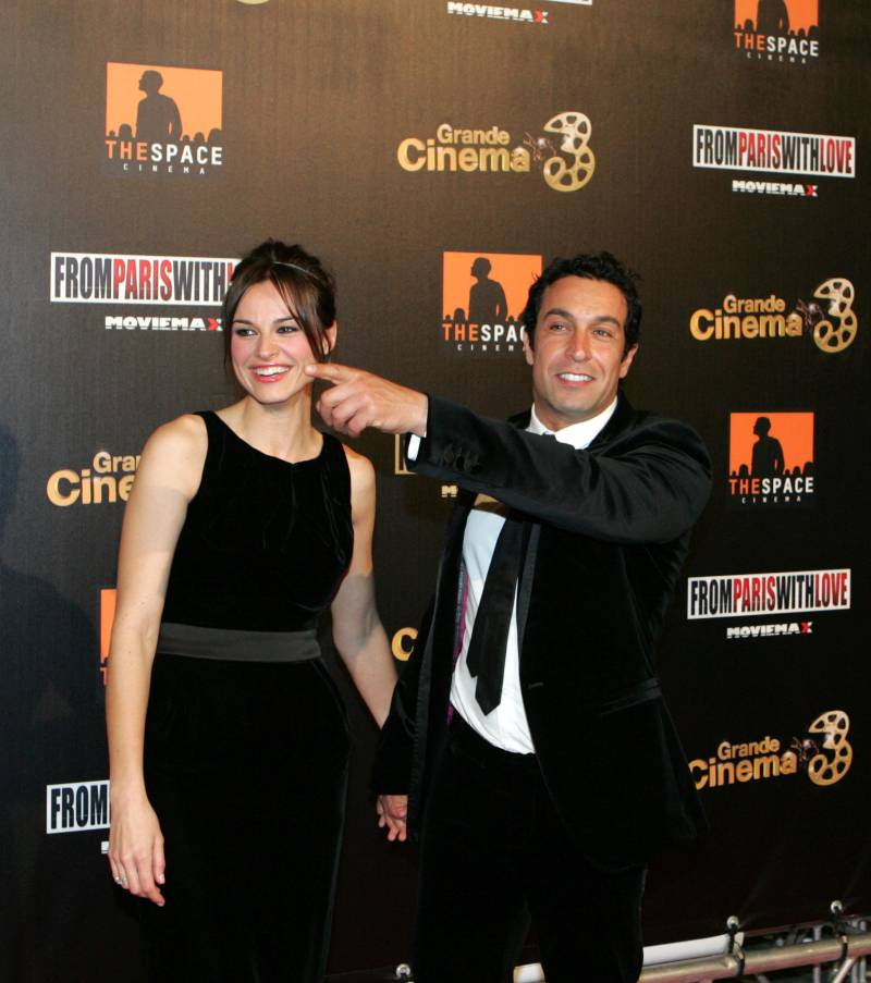 Kasia Smutniak con Pietro Taricone all'anteprima cinematografica del film "From Paris with love" a Roma (14 aprile 2010)