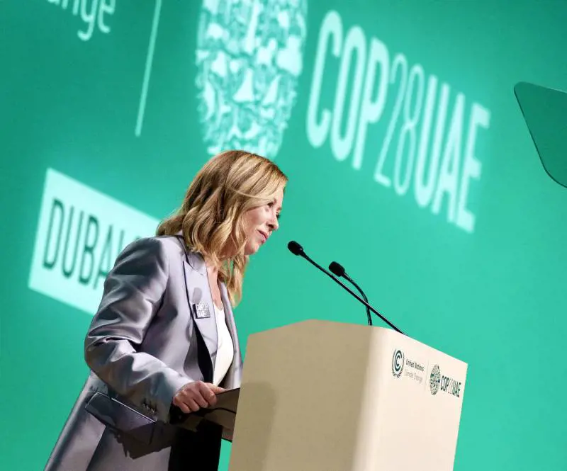 "Transizione ecologica non ideologica". Meloni indica la strada alla Cop28